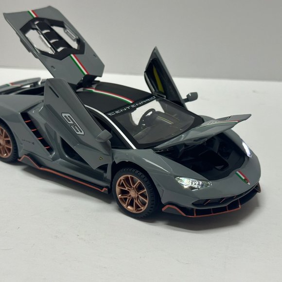 1:24 Lamborghini Centenario Diecast With Headlight & Taillight LED Gray - Picture 6 of 9